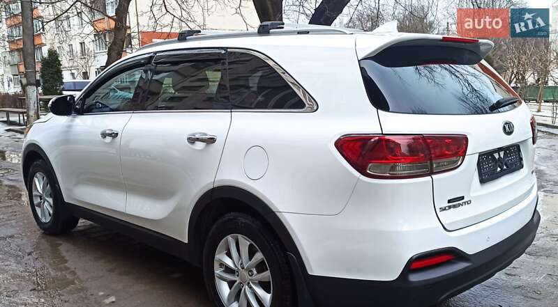 Внедорожник / Кроссовер Kia Sorento 2015 в Черновцах фото 7 Внедорожник / Кроссовер Kia Sorento 2015 в Черновцах