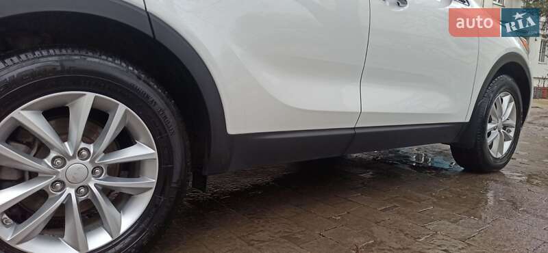 Внедорожник / Кроссовер Kia Sorento 2015 в Черновцах фото 78 Внедорожник / Кроссовер Kia Sorento 2015 в Черновцах