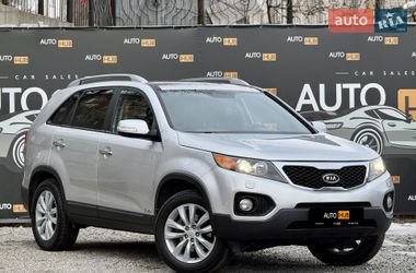 Позашляховик / Кросовер Kia Sorento 2010 в Харкові
