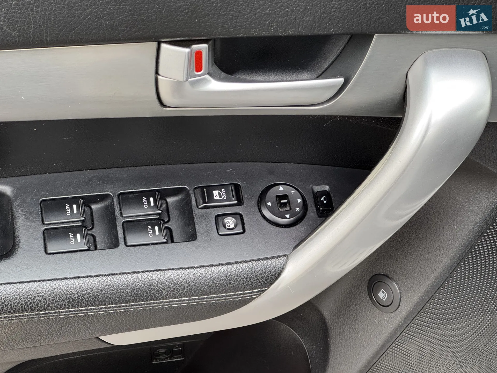 2011 Kia Sorento - мініатюра 33