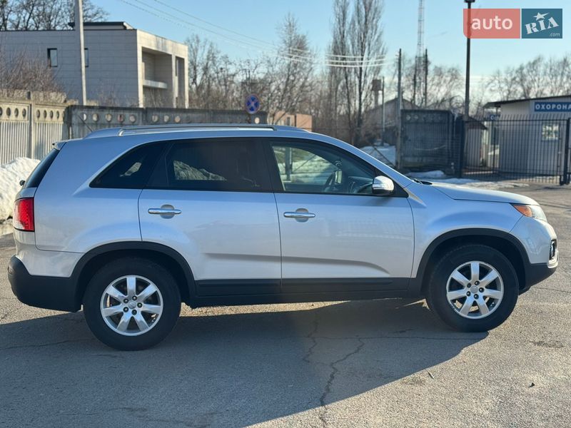 Внедорожник / Кроссовер Kia Sorento 2012 в Киеве