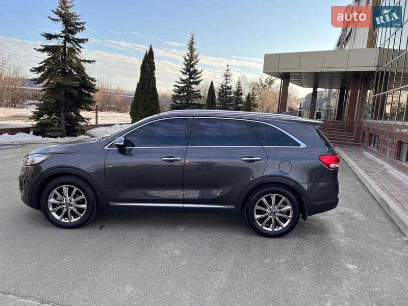 Внедорожник / Кроссовер Kia Sorento 2017 в Киеве