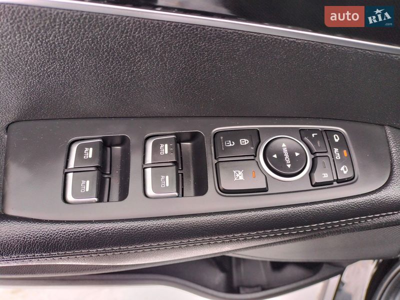 Внедорожник / Кроссовер Kia Sorento 2016 в Ровно