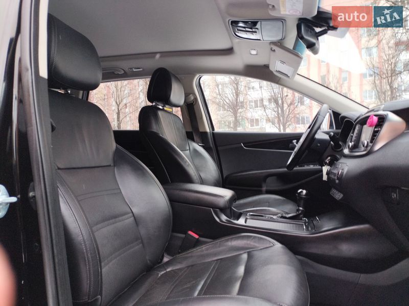 Внедорожник / Кроссовер Kia Sorento 2016 в Ровно