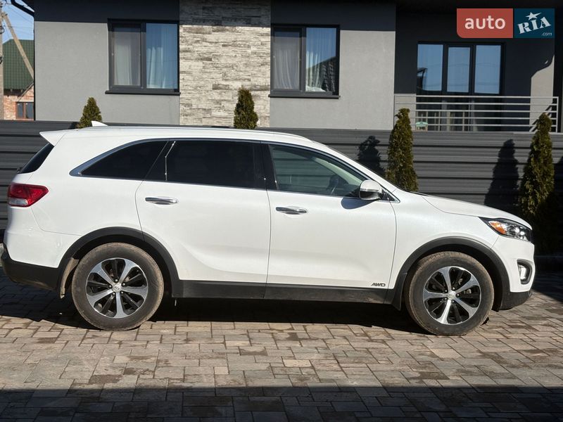 Позашляховик / Кросовер Kia Sorento 2015 в Володимирі