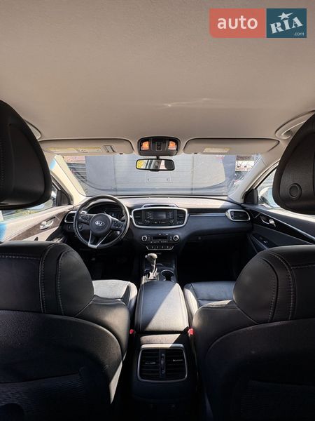Позашляховик / Кросовер Kia Sorento 2015 в Володимирі