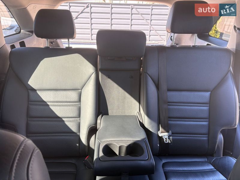 Позашляховик / Кросовер Kia Sorento 2015 в Володимирі