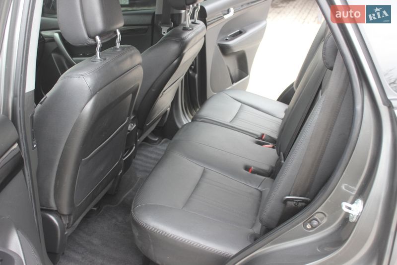 Внедорожник / Кроссовер Kia Sorento 2013 в Днепре