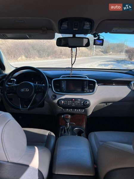 Внедорожник / Кроссовер Kia Sorento 2016 в Киеве
