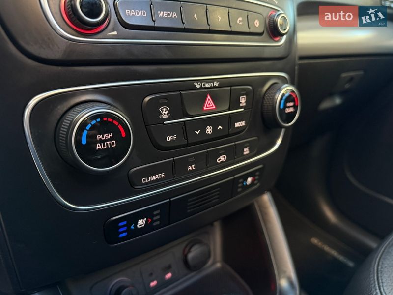 Внедорожник / Кроссовер Kia Sorento 2013 в Ивано-Франковске