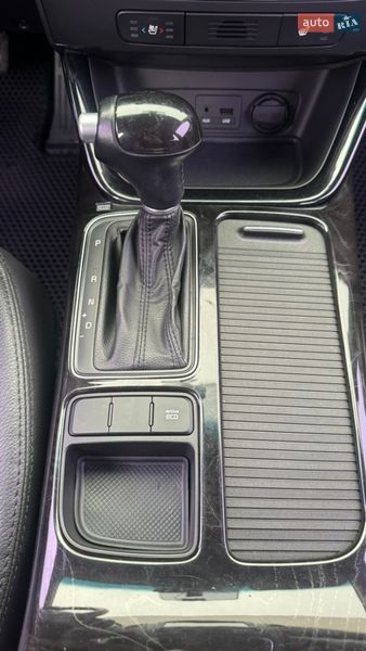 Внедорожник / Кроссовер Kia Sorento 2012 в Луцке фото 37 Внедорожник / Кроссовер Kia Sorento 2012 в Луцке