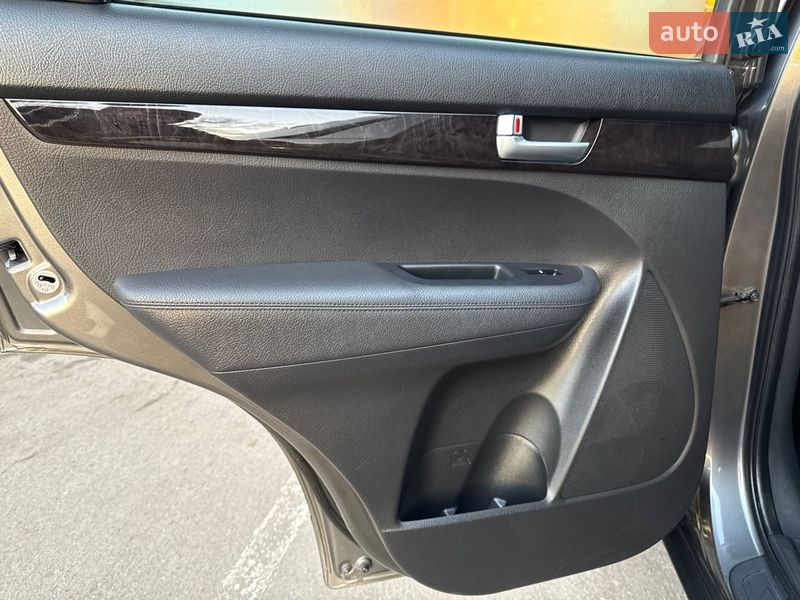 Внедорожник / Кроссовер Kia Sorento 2013 в Одессе фото 24 Внедорожник / Кроссовер Kia Sorento 2013 в Одессе