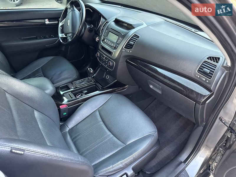 Внедорожник / Кроссовер Kia Sorento 2013 в Одессе фото 41 Внедорожник / Кроссовер Kia Sorento 2013 в Одессе