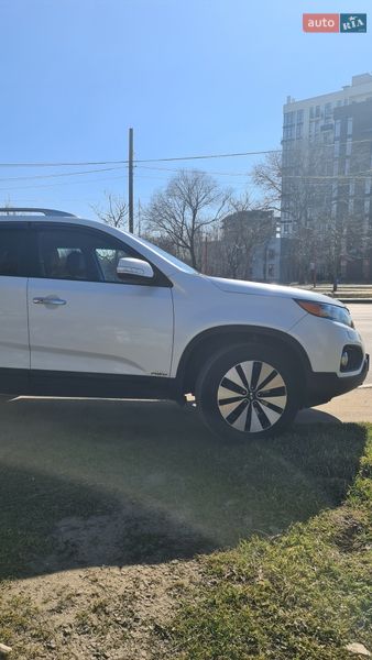 Позашляховик / Кросовер Kia Sorento 2012 в Одесі