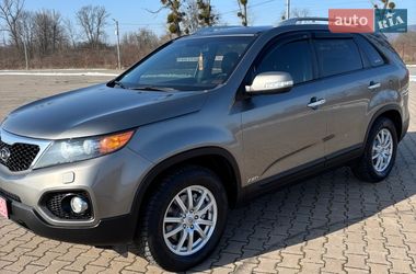 Внедорожник / Кроссовер Kia Sorento 2011 в Черновцах