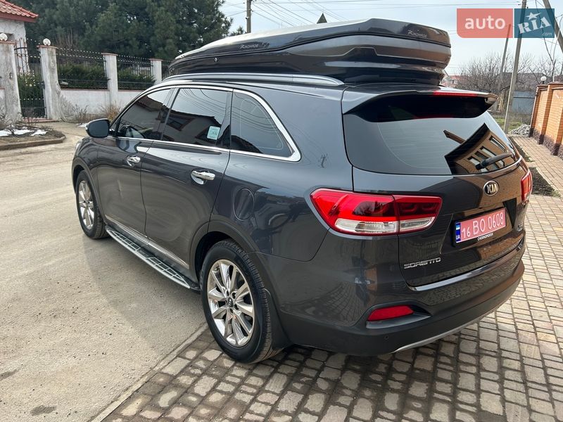 Внедорожник / Кроссовер Kia Sorento 2015 в Одессе