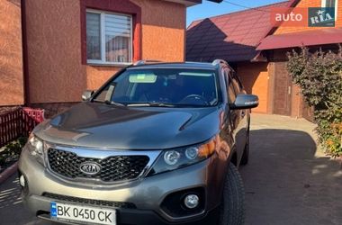 Позашляховик / Кросовер Kia Sorento 2011 в Радивиліві