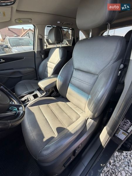 Внедорожник / Кроссовер Kia Sorento 2016 в Ивано-Франковске
