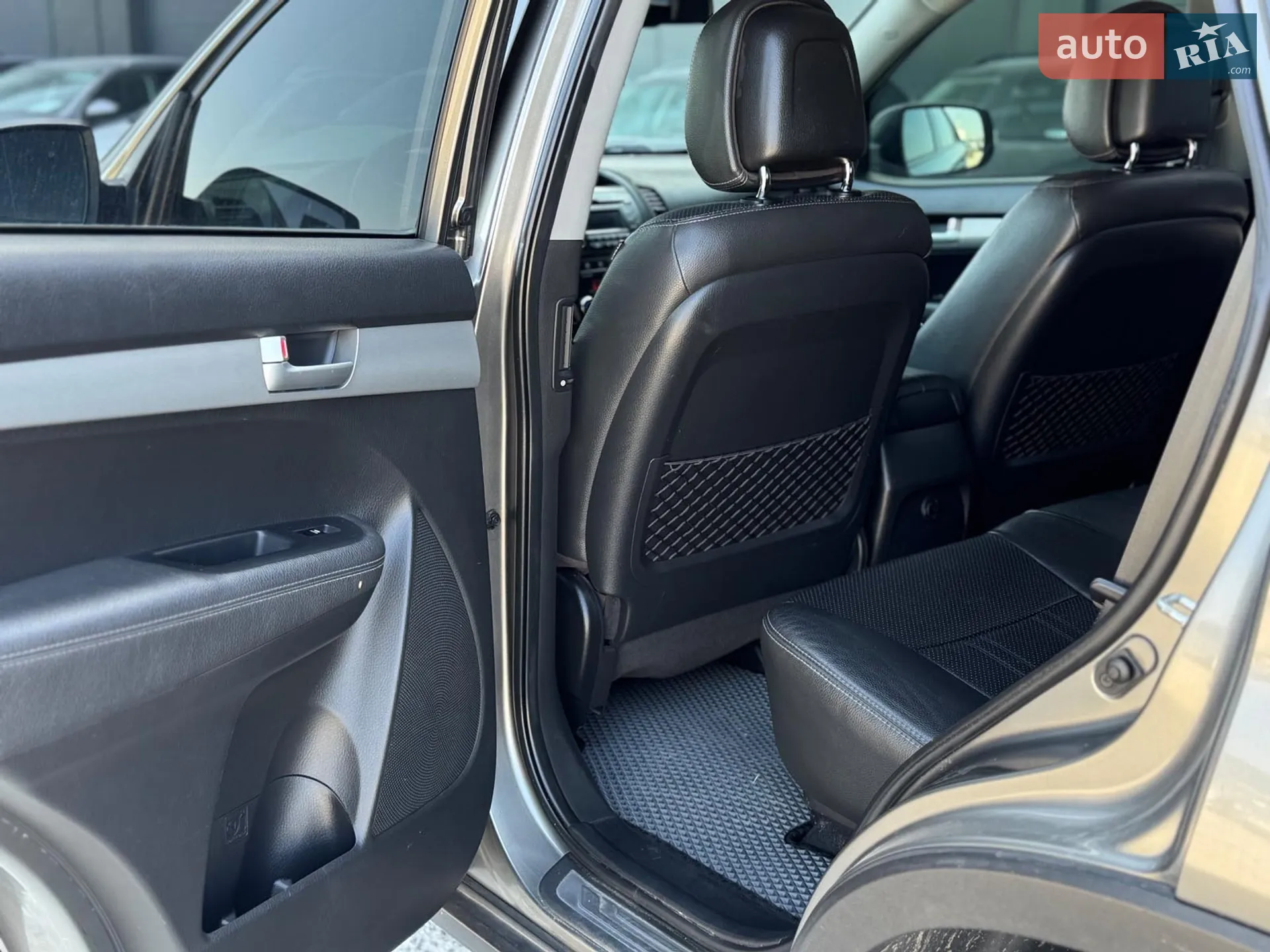 2010 Kia Sorento - мініатюра 27