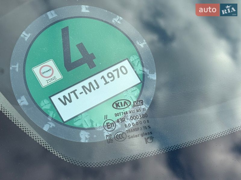 Внедорожник / Кроссовер Kia Sorento 2016 в Стрые