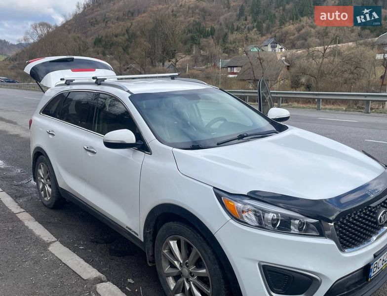 Позашляховик / Кросовер Kia Sorento 2016 в Сколе