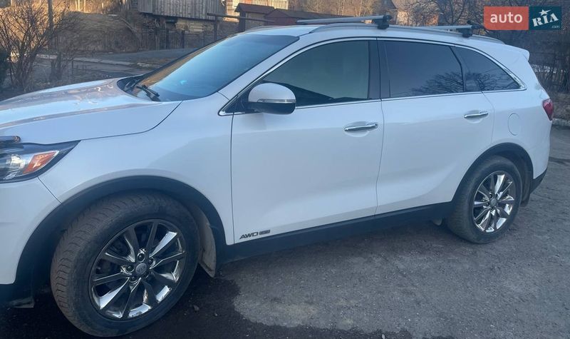 Позашляховик / Кросовер Kia Sorento 2016 в Сколе