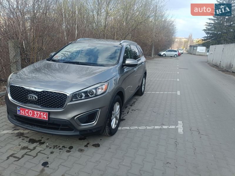 Внедорожник / Кроссовер Kia Sorento 2015 в Ровно