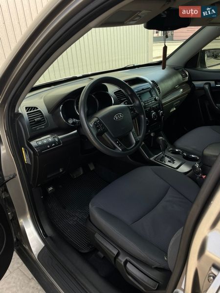Позашляховик / Кросовер Kia Sorento 2011 в Дрогобичі