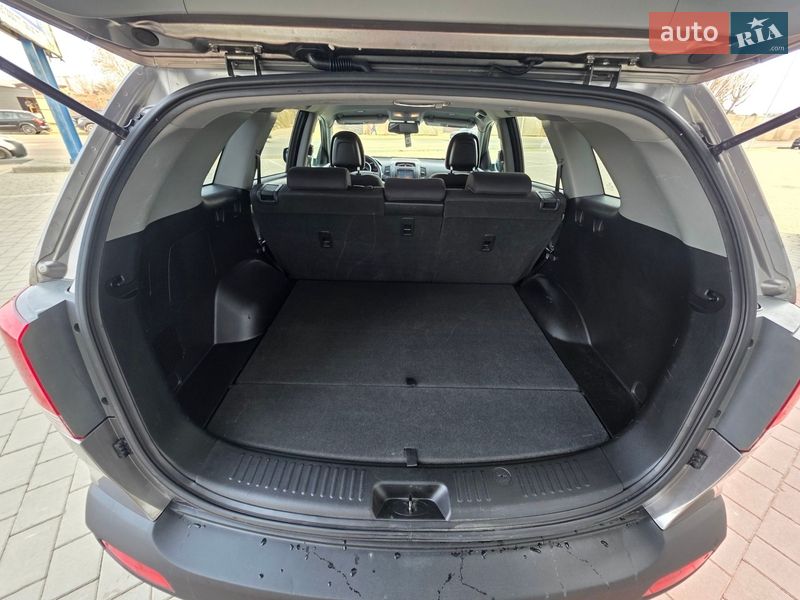 Внедорожник / Кроссовер Kia Sorento 2010 в Ивано-Франковске