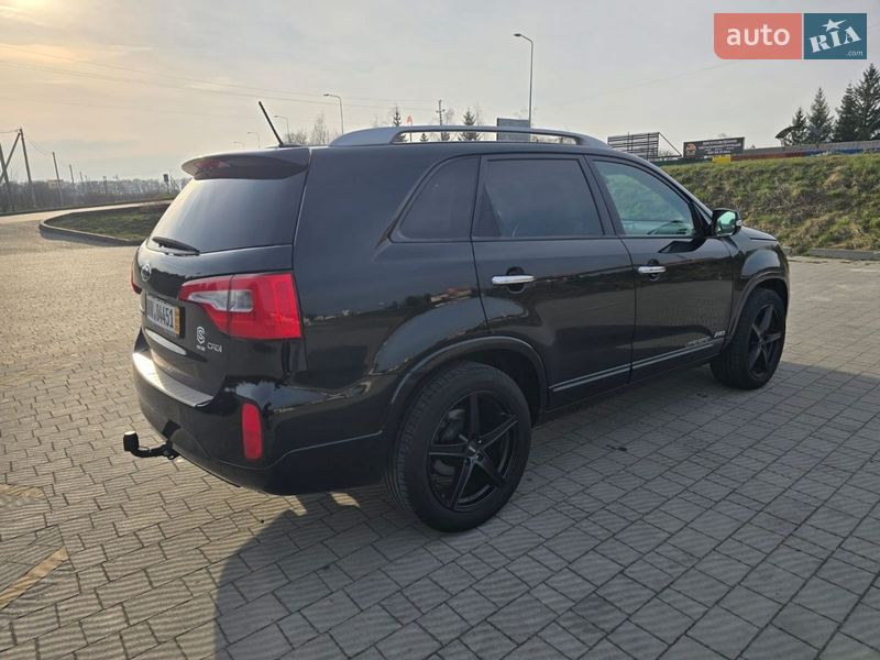 Позашляховик / Кросовер Kia Sorento 2014 в Стрию