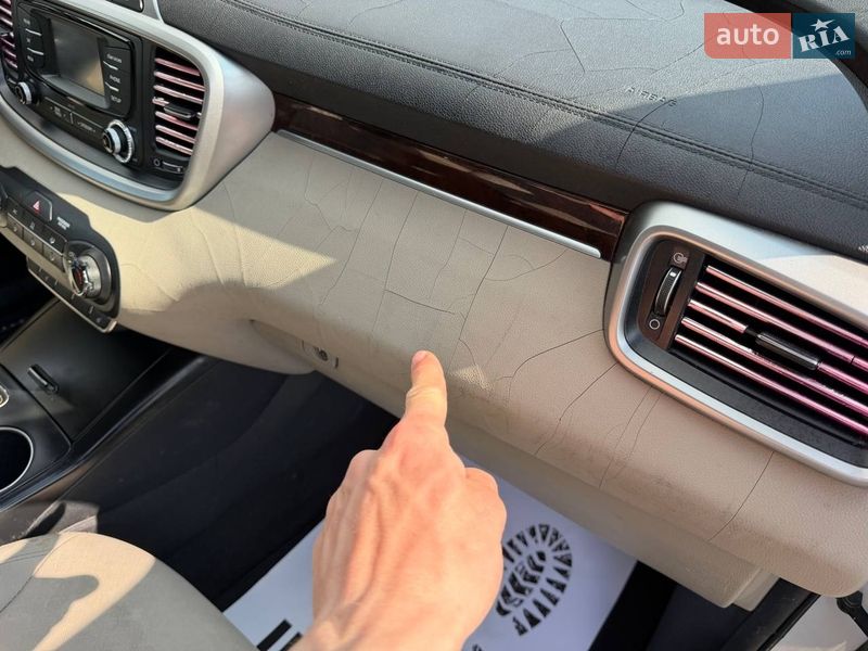 Внедорожник / Кроссовер Kia Sorento 2015 в Луцке