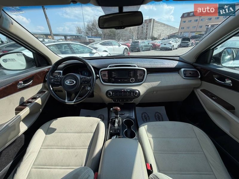 Внедорожник / Кроссовер Kia Sorento 2015 в Луцке