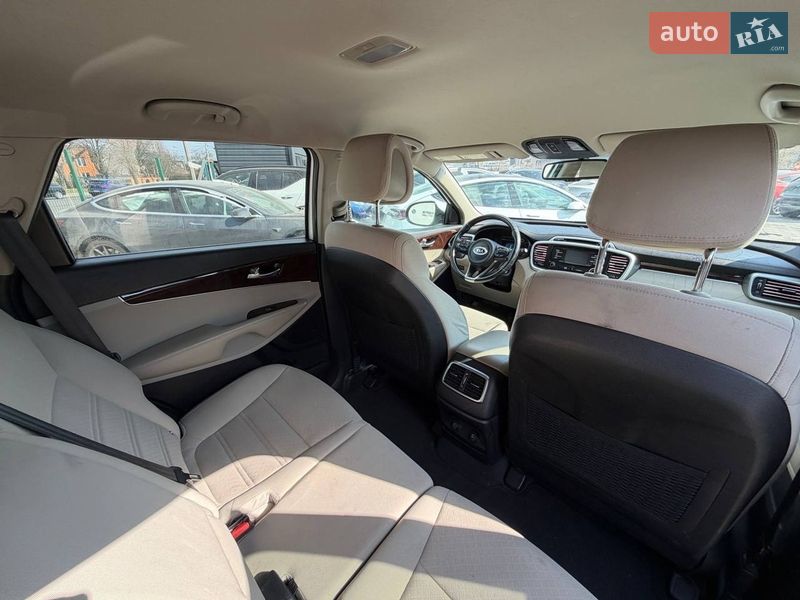 Внедорожник / Кроссовер Kia Sorento 2015 в Луцке