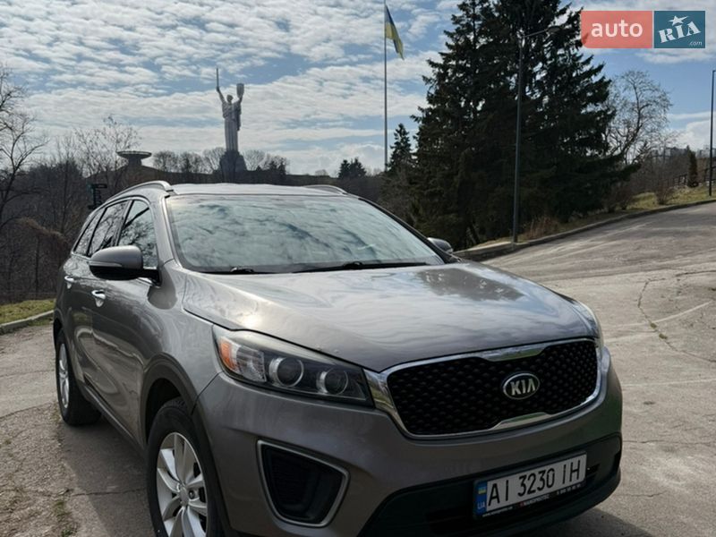 Позашляховик / Кросовер Kia Sorento 2015 в Києві