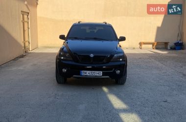 Внедорожник / Кроссовер Kia Sorento 2005 в Дубровице