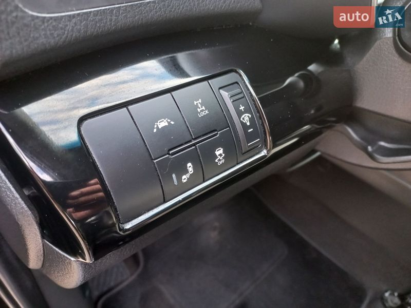 Позашляховик / Кросовер Kia Sorento 2014 в Макарові