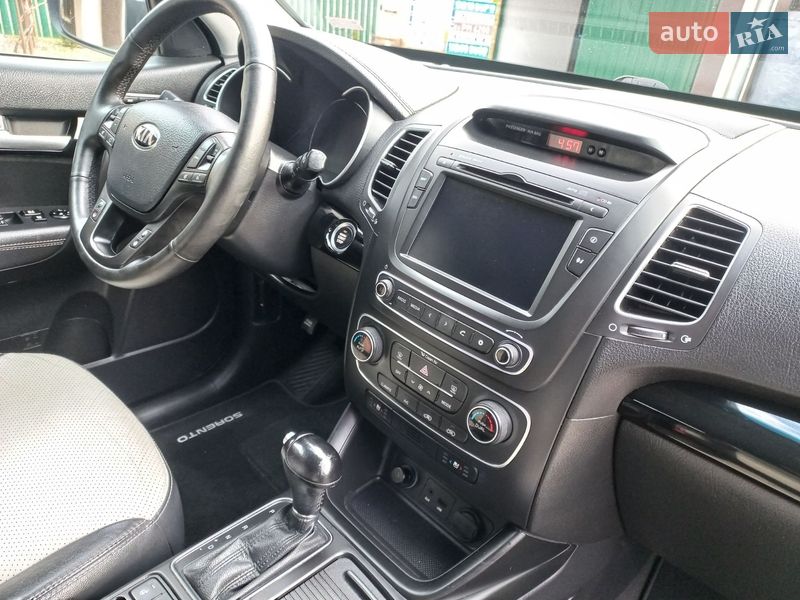 Позашляховик / Кросовер Kia Sorento 2014 в Макарові