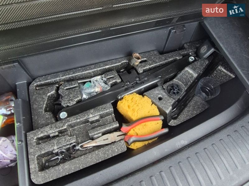 Внедорожник / Кроссовер Kia Sorento 2016 в Харькове