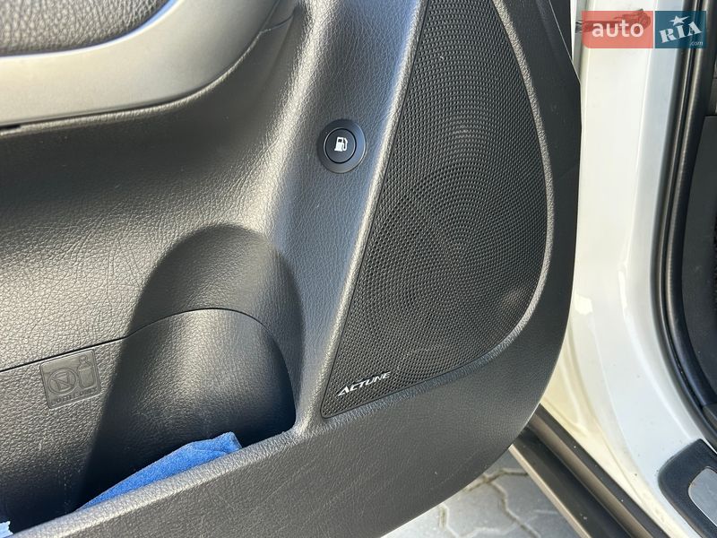 Позашляховик / Кросовер Kia Sorento 2013 в Одесі