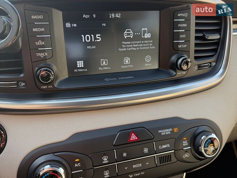 Позашляховик / Кросовер Kia Sorento 2017 в Києві