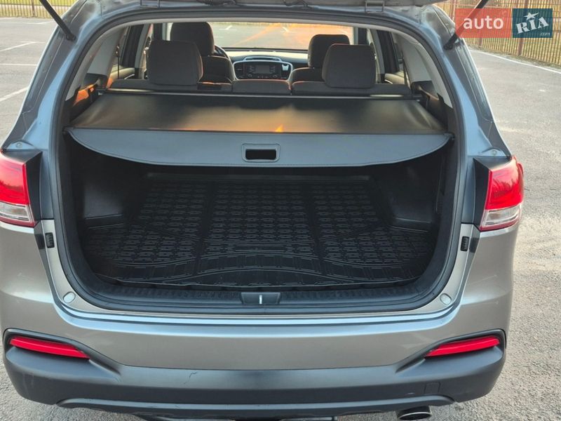 Позашляховик / Кросовер Kia Sorento 2016 в Луцьку