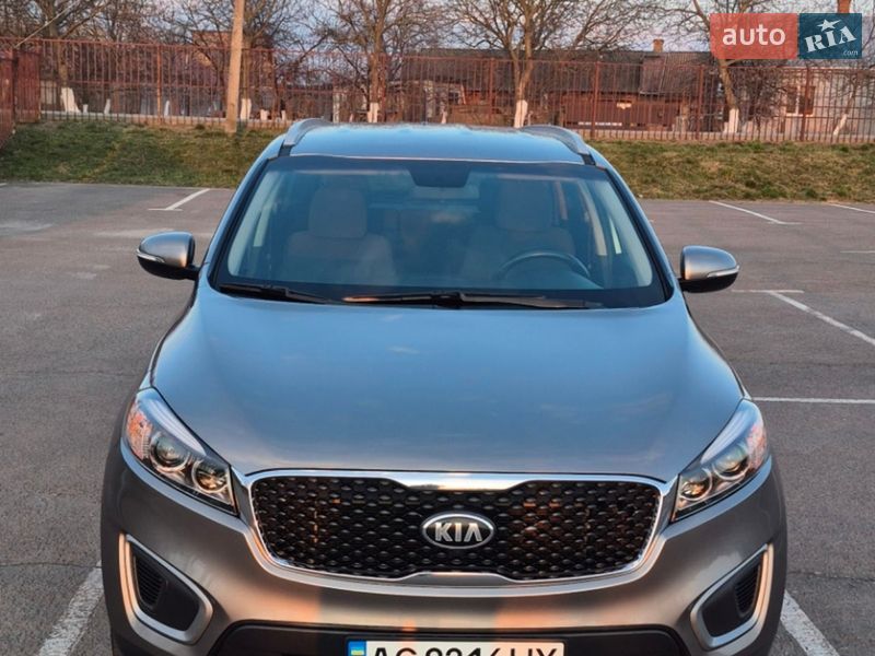 Позашляховик / Кросовер Kia Sorento 2016 в Луцьку