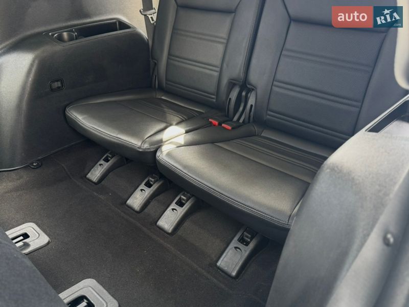 Внедорожник / Кроссовер Kia Sorento 2015 в Житомире фото 13 Внедорожник / Кроссовер Kia Sorento 2015 в Житомире