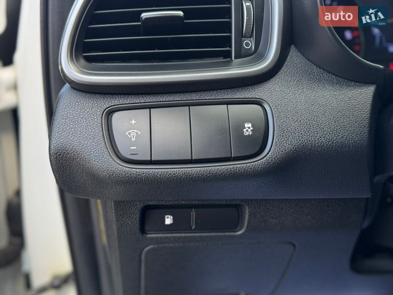 Внедорожник / Кроссовер Kia Sorento 2015 в Житомире фото 25 Внедорожник / Кроссовер Kia Sorento 2015 в Житомире