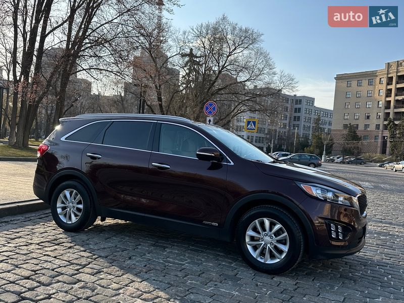 Позашляховик / Кросовер Kia Sorento 2017 в Києві