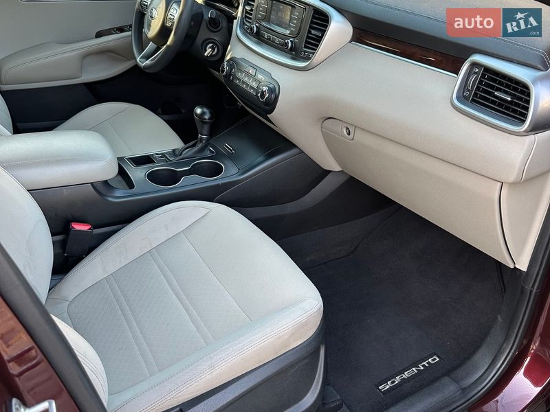 Позашляховик / Кросовер Kia Sorento 2017 в Києві
