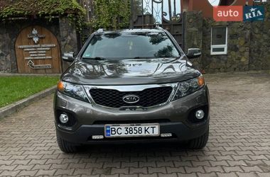 Внедорожник / Кроссовер Kia Sorento 2010 в Новояворовске