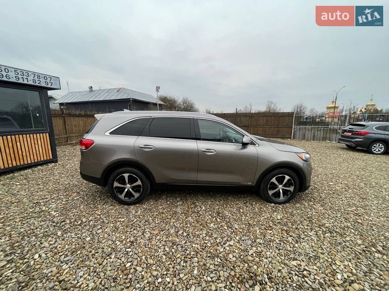 Позашляховик / Кросовер Kia Sorento 2016 в Коломиї