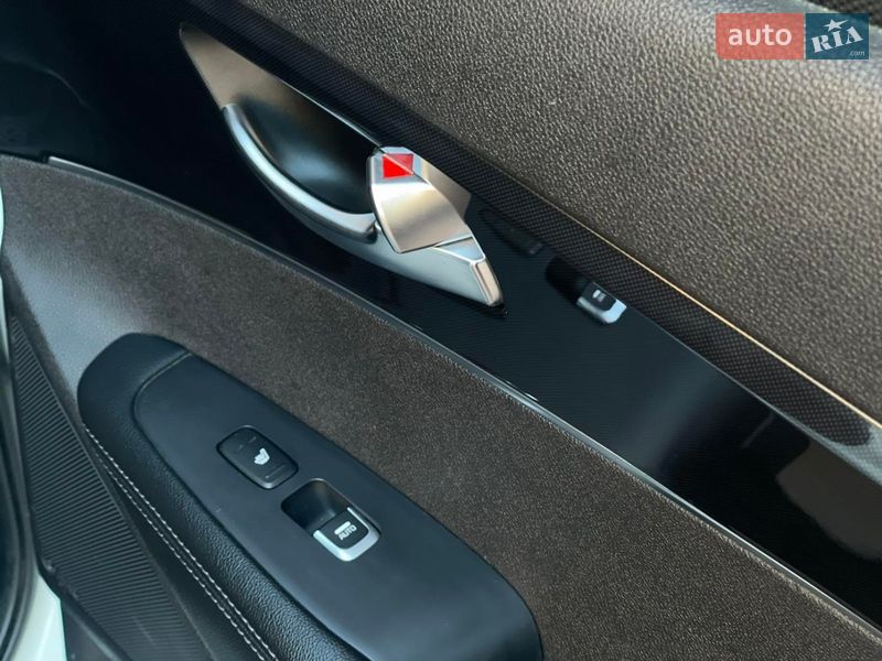 Позашляховик / Кросовер Kia Sorento 2015 в Стрию