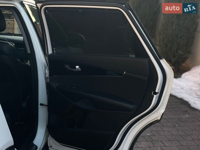 Позашляховик / Кросовер Kia Sorento 2015 в Стрию